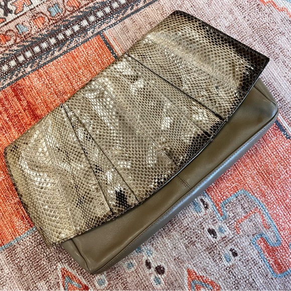 Snakeskin Clutch ⚡️🐍 Vintage Leather - Picture 3 of 4